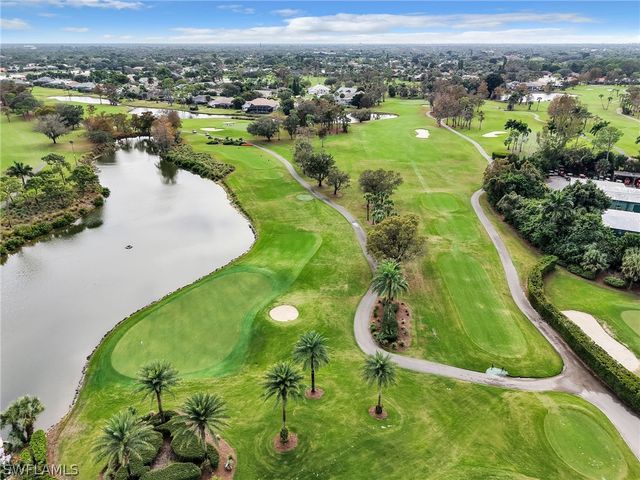 2033 Teagarden LN, Naples, FL 34110