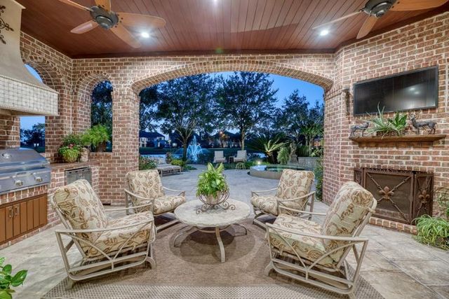 1007 Wavecrest Court, Richmond, TX 77469