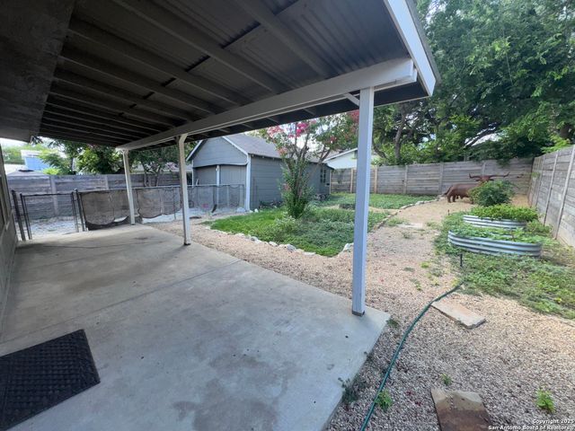 834 BAILEY AVE, San Antonio, TX 78210