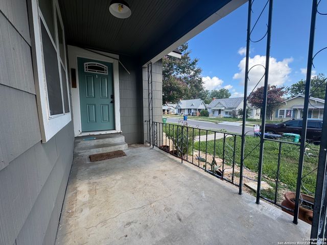834 BAILEY AVE, San Antonio, TX 78210