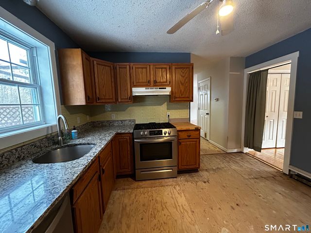 85 Ford Lane, Torrington, CT 06790