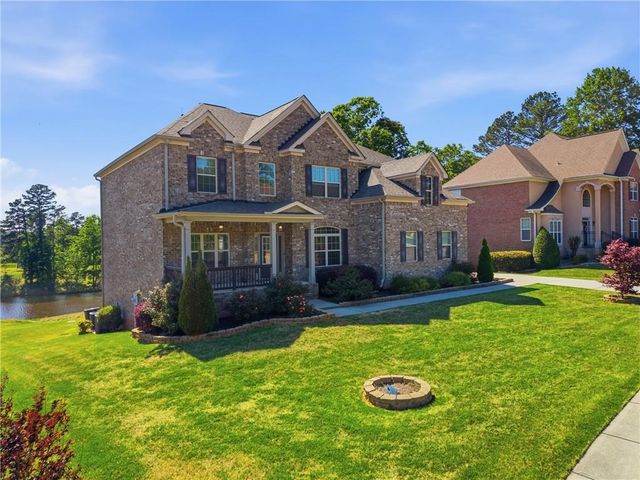 604 Augusta Drive, Fairburn, GA 30213