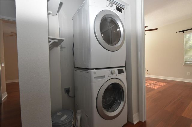 1007 EDISON PARK COURT, Tampa, FL 33606