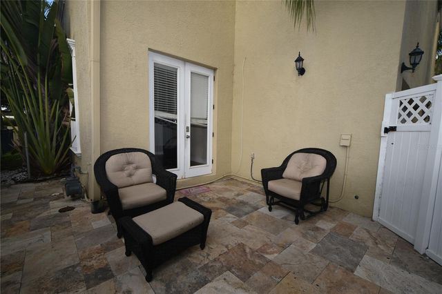 1007 EDISON PARK COURT, Tampa, FL 33606