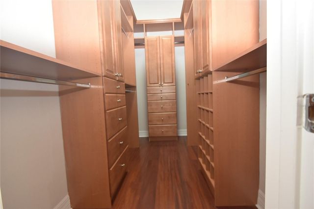 1007 EDISON PARK COURT, Tampa, FL 33606