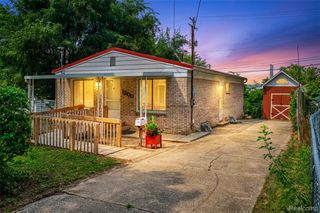 1200 S Holmes Street, Lansing, MI 48912