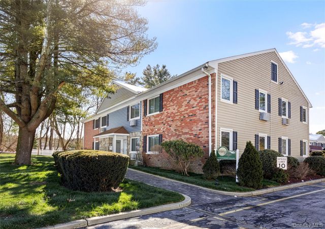 40 W 4th Street 215, Patchogue, NY 11772