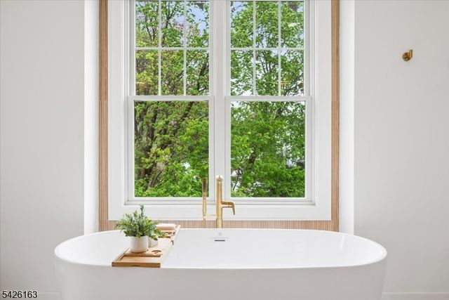 34 Crestview Ave, Madison Boro, NJ 07940