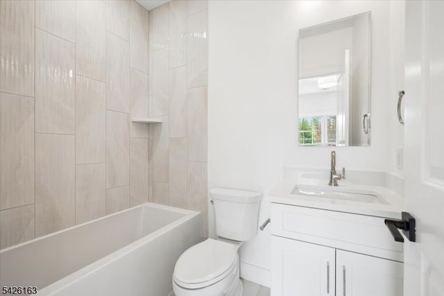 34 Crestview Ave, Madison Boro, NJ 07940