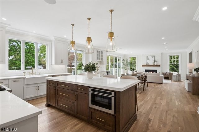 34 Crestview Ave, Madison Boro, NJ 07940