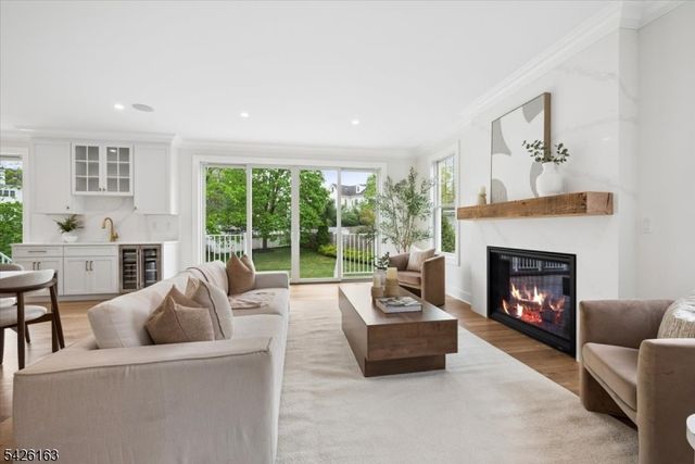 34 Crestview Ave, Madison Boro, NJ 07940