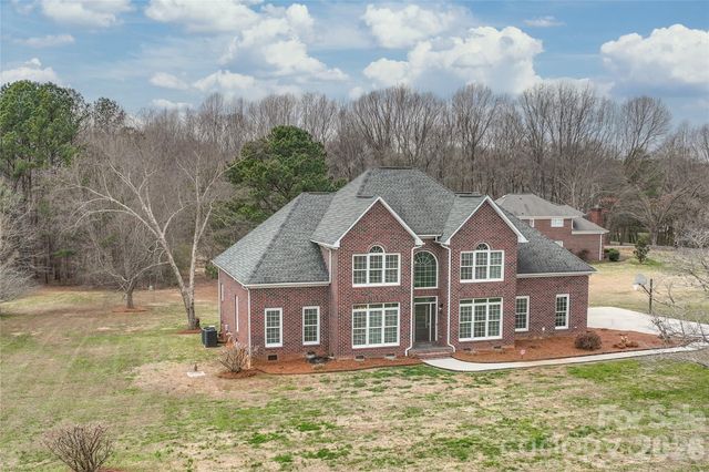 1264 Willow Oaks Trail, Weddington, NC 28104