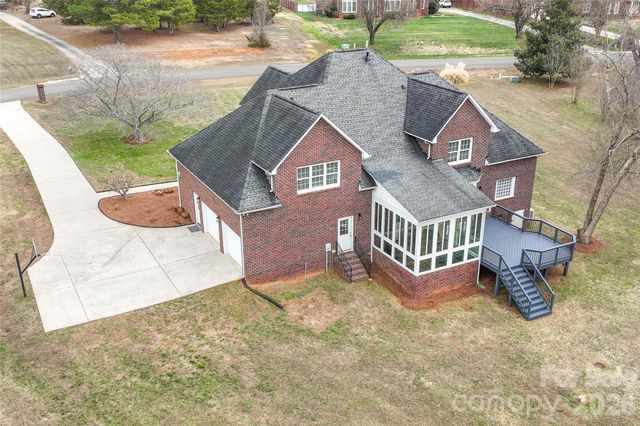 1264 Willow Oaks Trail, Weddington, NC 28104