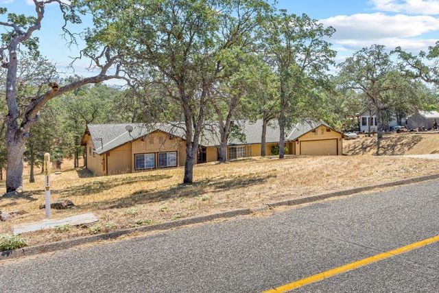 30159 Horseshoe Drive, Coarsegold, CA 93614