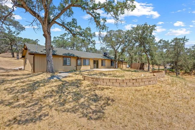 30159 Horseshoe Drive, Coarsegold, CA 93614