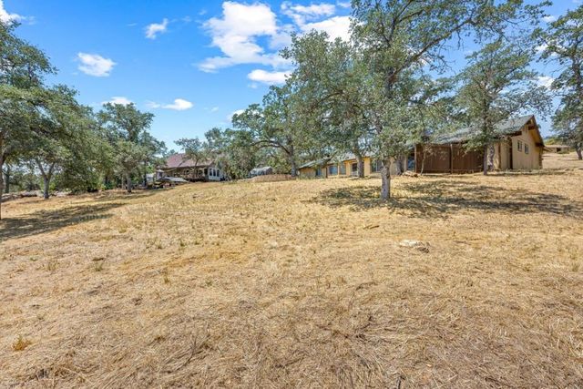 30159 Horseshoe Drive, Coarsegold, CA 93614