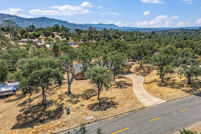 30159 Horseshoe Drive, Coarsegold, CA 93614