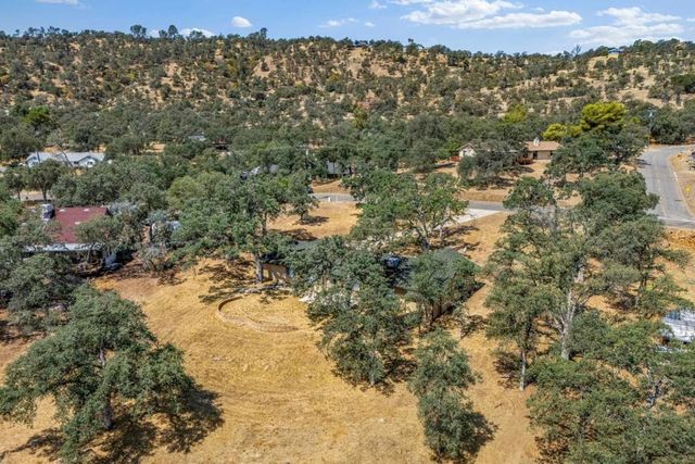 30159 Horseshoe Drive, Coarsegold, CA 93614