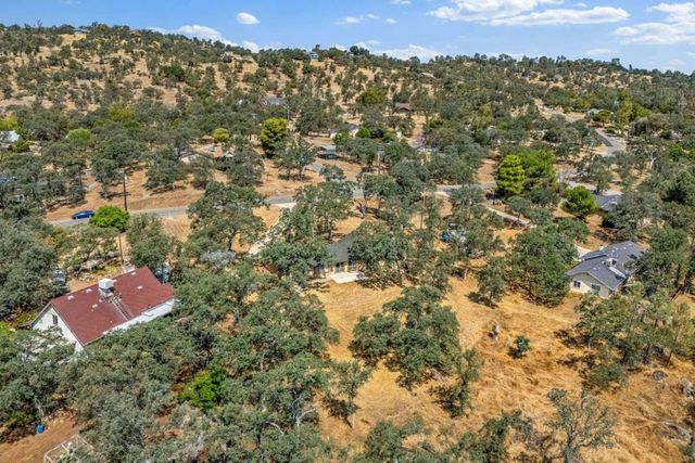 30159 Horseshoe Drive, Coarsegold, CA 93614