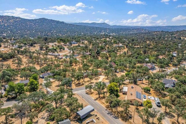 30159 Horseshoe Drive, Coarsegold, CA 93614