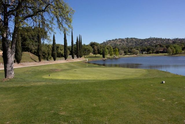 30159 Horseshoe Drive, Coarsegold, CA 93614