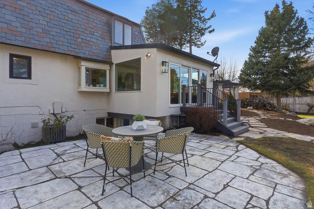 5308 S BAYWOOD CIR, Holladay, UT 84117