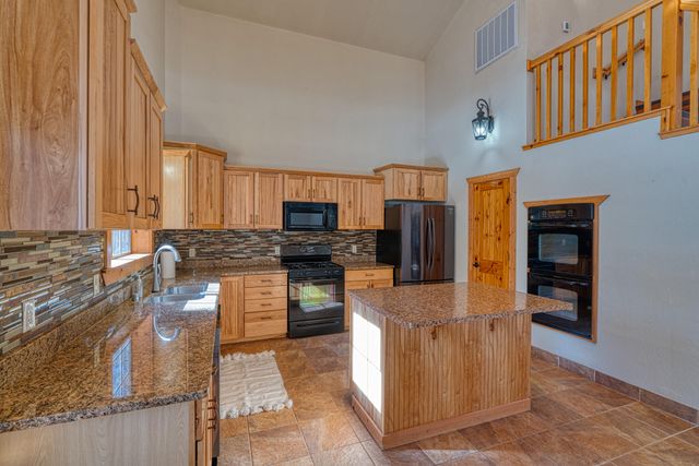 26 Armin Road, Tijeras, NM 87059