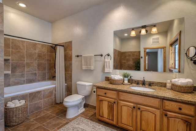 26 Armin Road, Tijeras, NM 87059