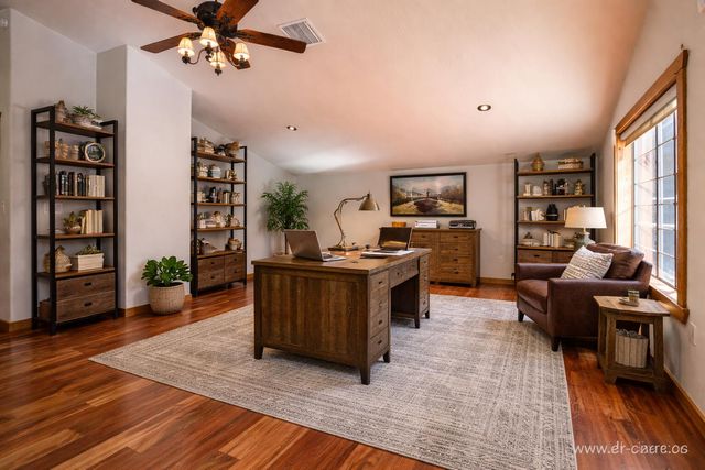 26 Armin Road, Tijeras, NM 87059