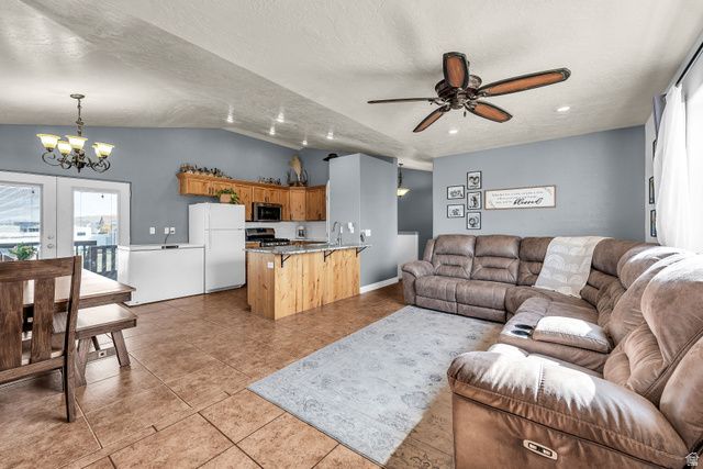 1901 SADDLEBACK DR, Enoch, UT 84721