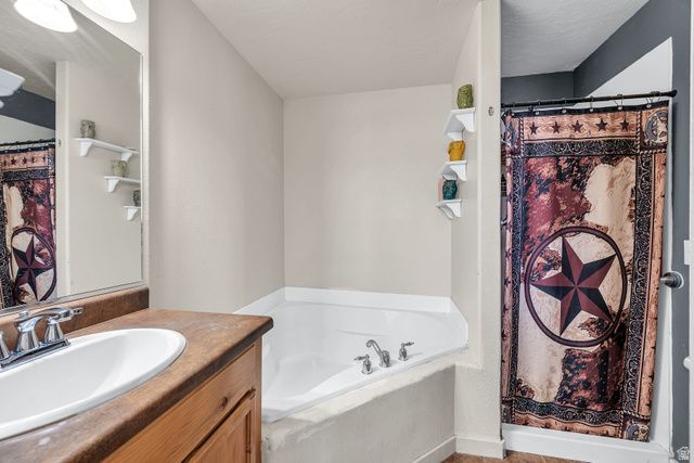 1901 SADDLEBACK DR, Enoch, UT 84721