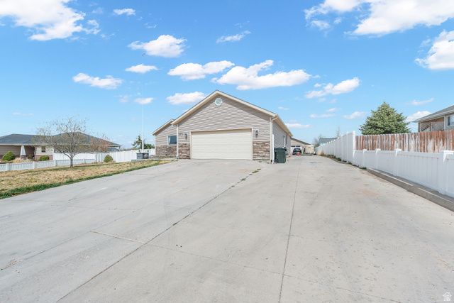 1901 SADDLEBACK DR, Enoch, UT 84721