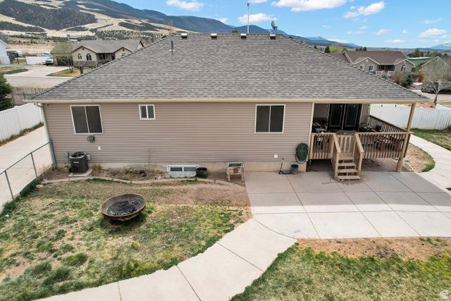 1901 SADDLEBACK DR, Enoch, UT 84721