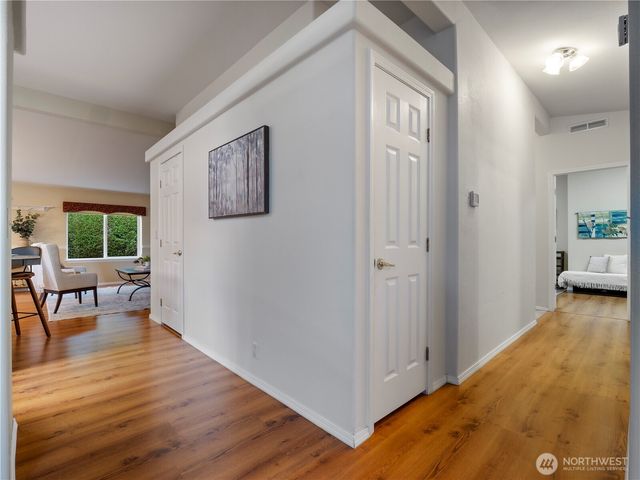 1823 Cranberry Lane SE, Lacey, WA 98503