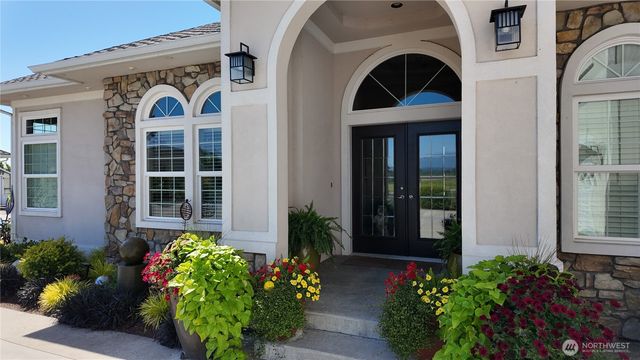 15834 Kamb Road, Mount Vernon, WA 98274