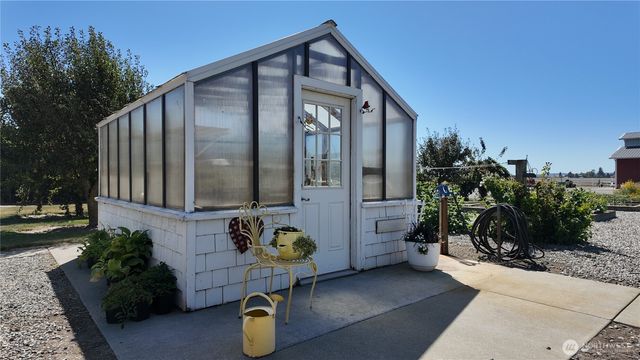 15834 Kamb Road, Mount Vernon, WA 98274