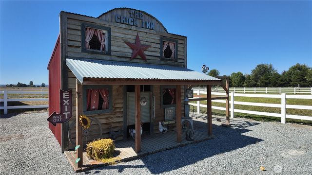 15834 Kamb Road, Mount Vernon, WA 98274