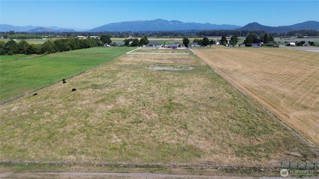 15834 Kamb Road, Mount Vernon, WA 98274