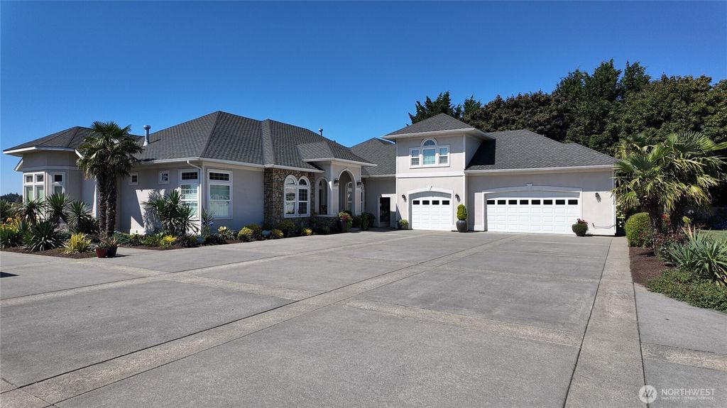15834 Kamb Road, Mount Vernon, WA 98274