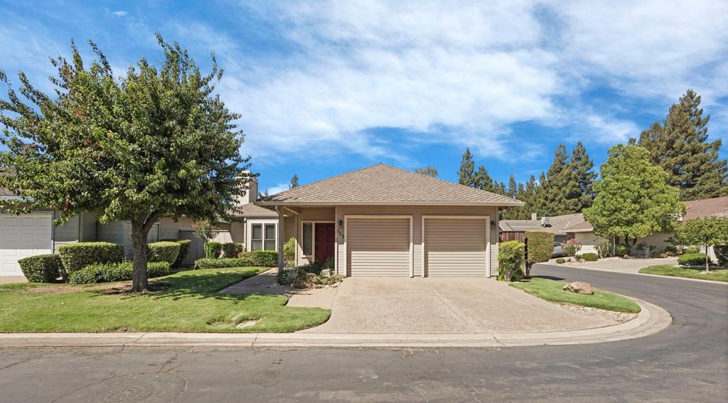 151 Rivergate Pl, Lodi, CA 95240