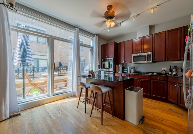 127 E 18th Street, Chicago, IL 60616