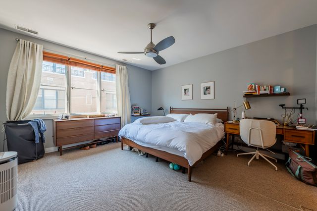 127 E 18th Street, Chicago, IL 60616
