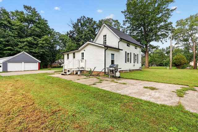 8601 Almena Drive, Kalamazoo, MI 49009