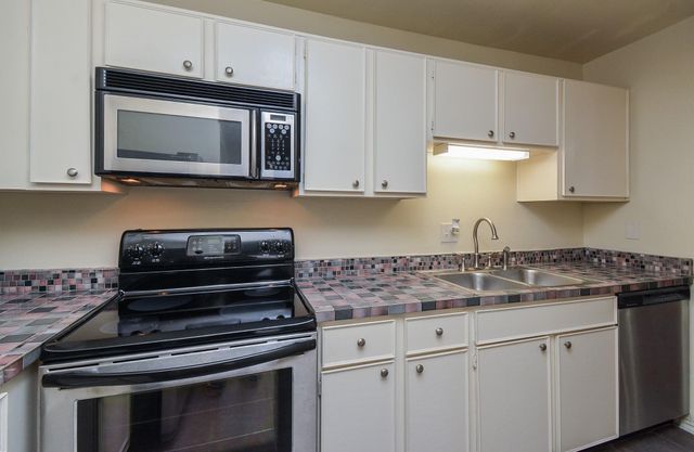 2023 Gentryside Drive 306, Houston, TX 77077