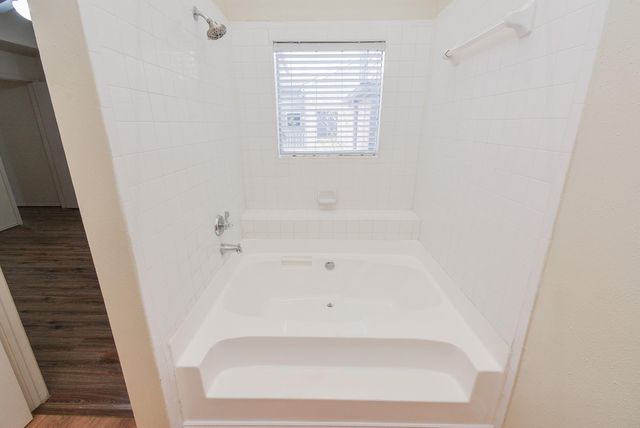 2023 Gentryside Drive 306, Houston, TX 77077