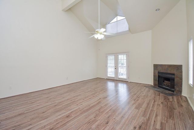 2023 Gentryside Drive 306, Houston, TX 77077
