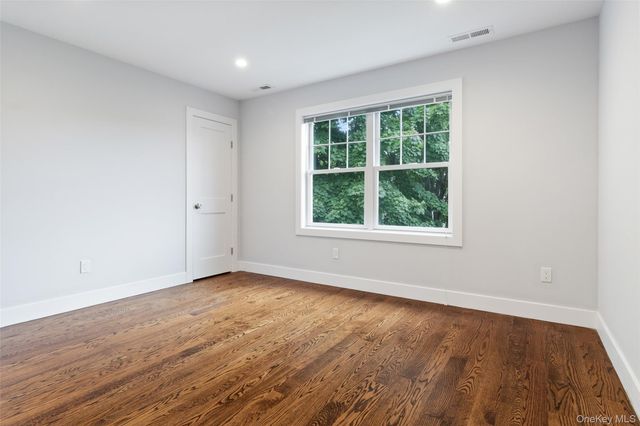 44-46 Ellsworth Avenue 46, Harrison, NY 10528