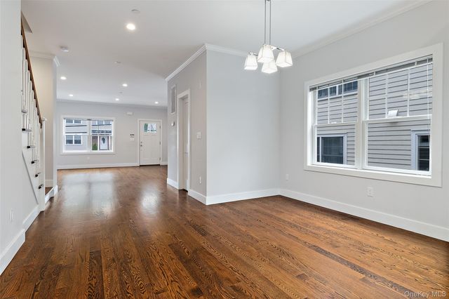 44-46 Ellsworth Avenue 46, Harrison, NY 10528