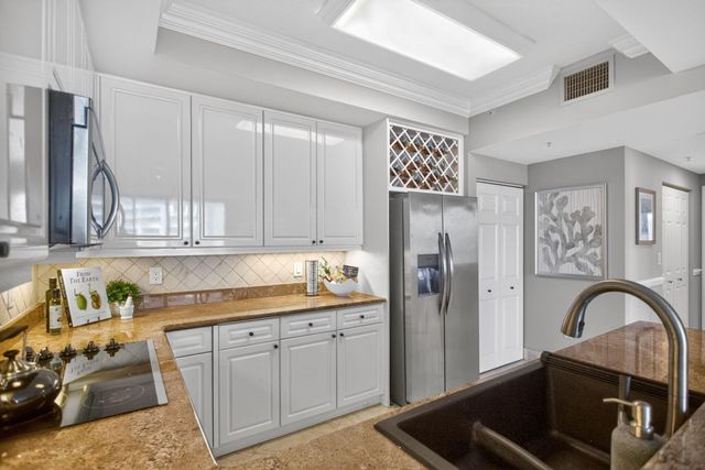 100 S BIRCH Road 1003F, Fort Lauderdale, FL 33316