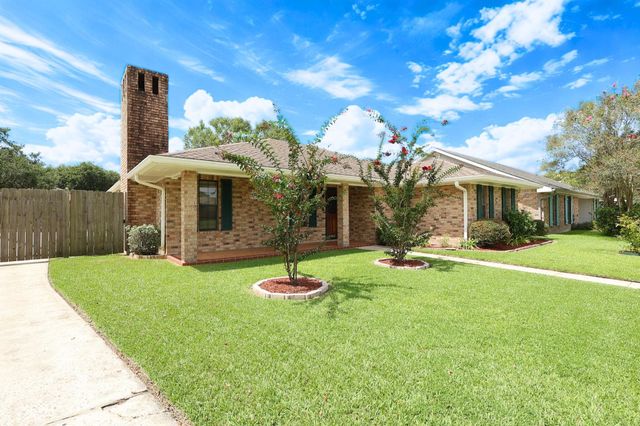 119 Victoria Dr, Houma, LA 70360